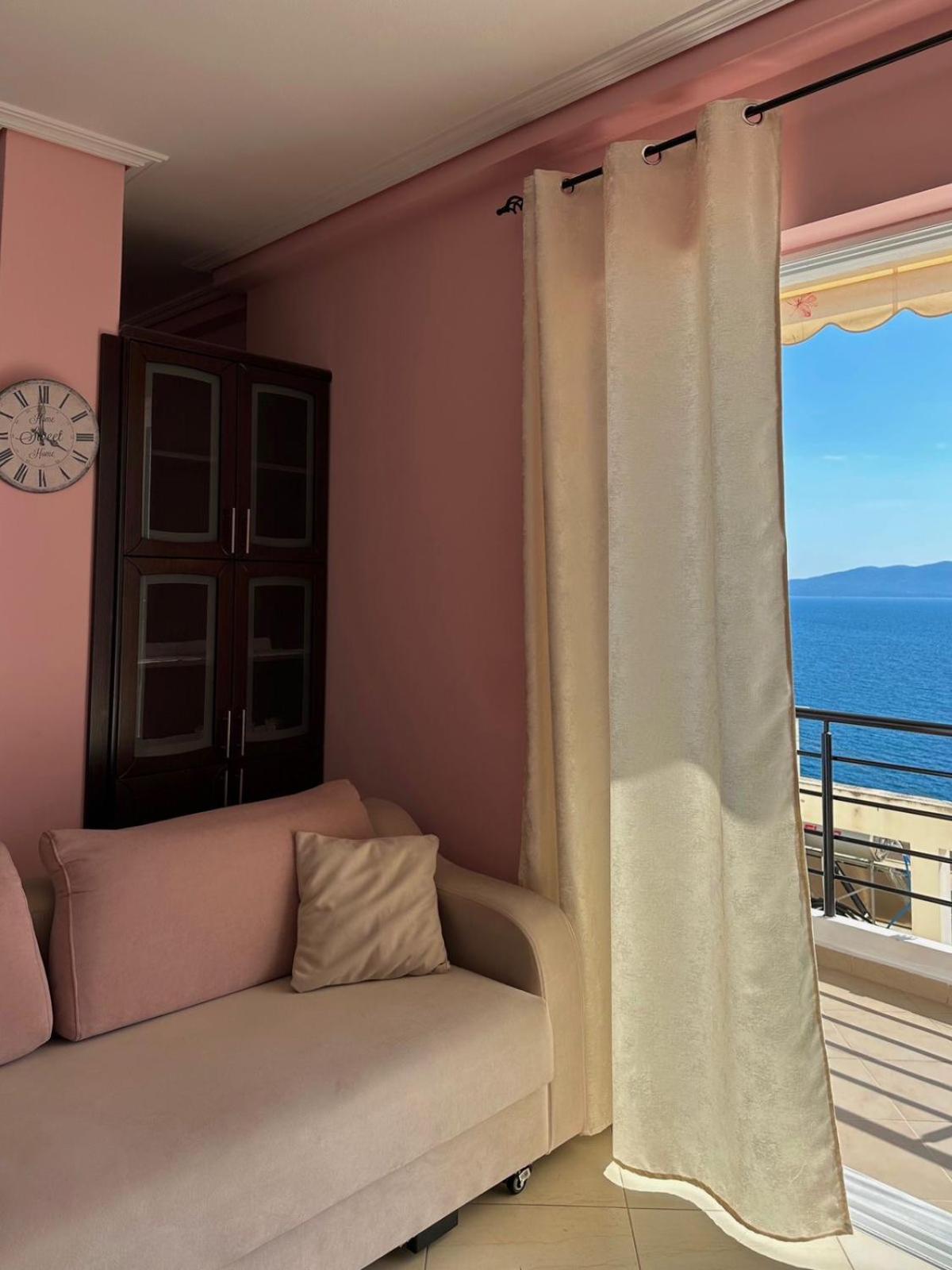 Esmeralda Apartaments Sarande Ngoại thất bức ảnh