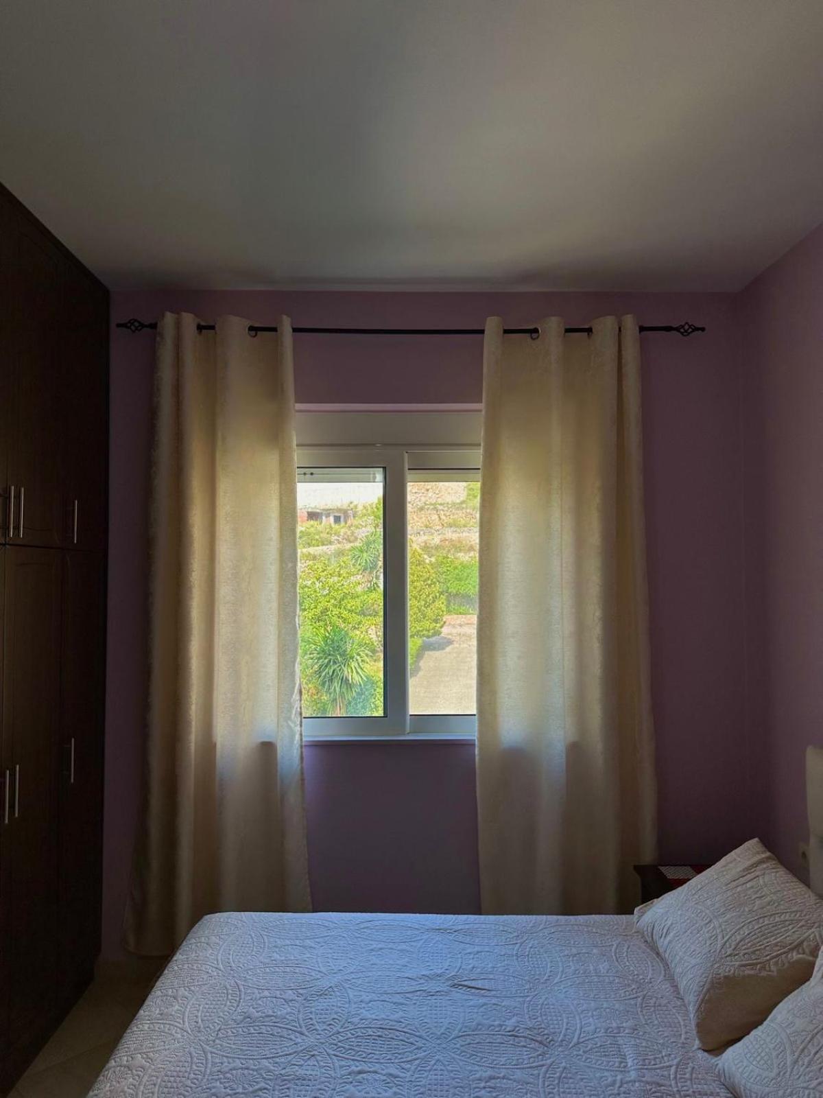 Esmeralda Apartaments Sarande Ngoại thất bức ảnh
