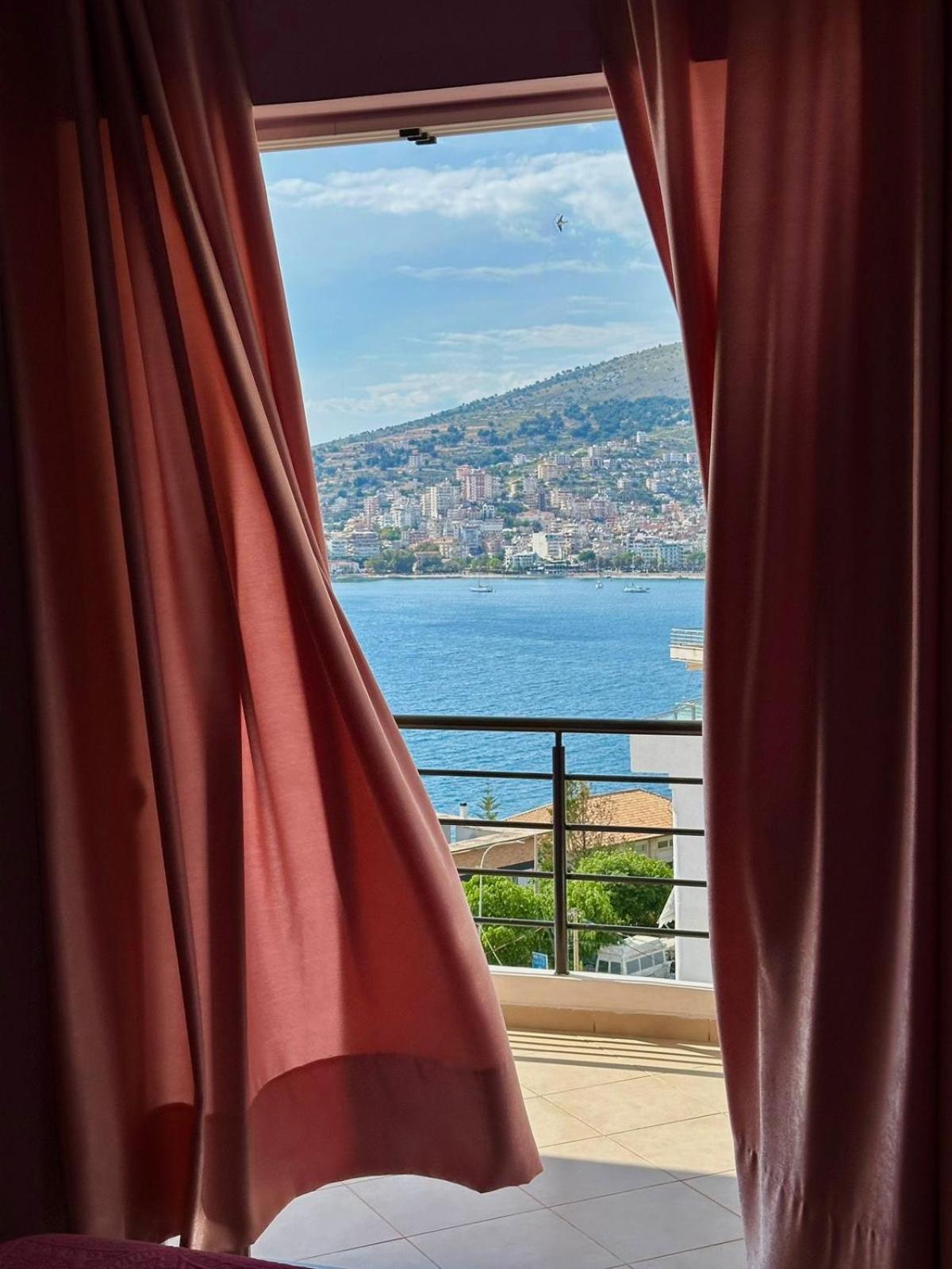 Esmeralda Apartaments Sarande Ngoại thất bức ảnh
