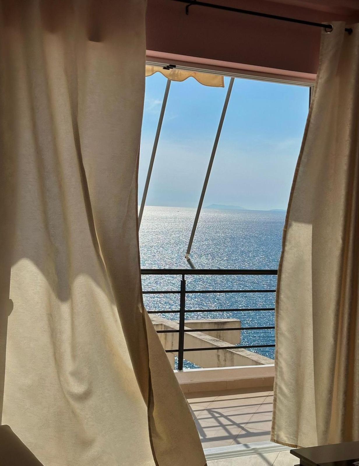 Esmeralda Apartaments Sarande Ngoại thất bức ảnh