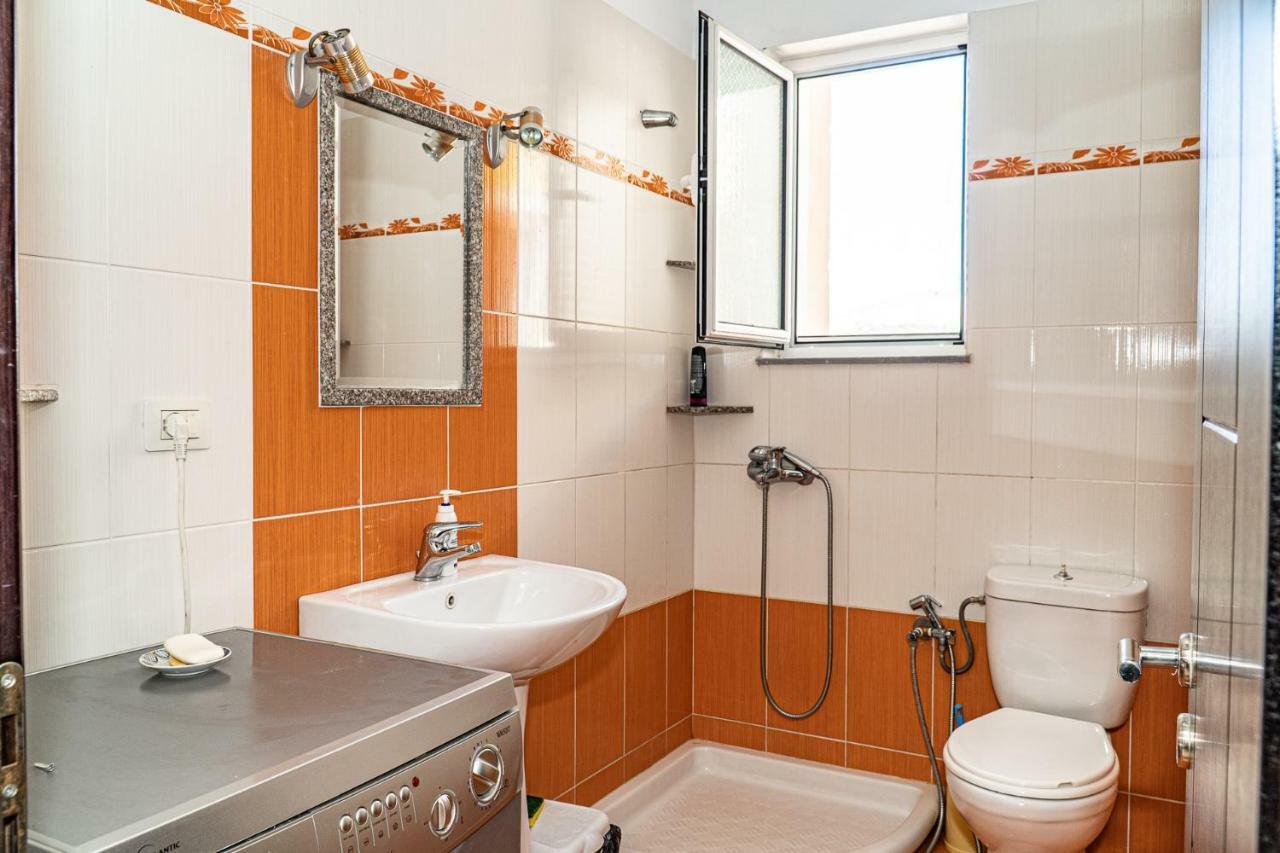 Esmeralda Apartaments Sarande Ngoại thất bức ảnh